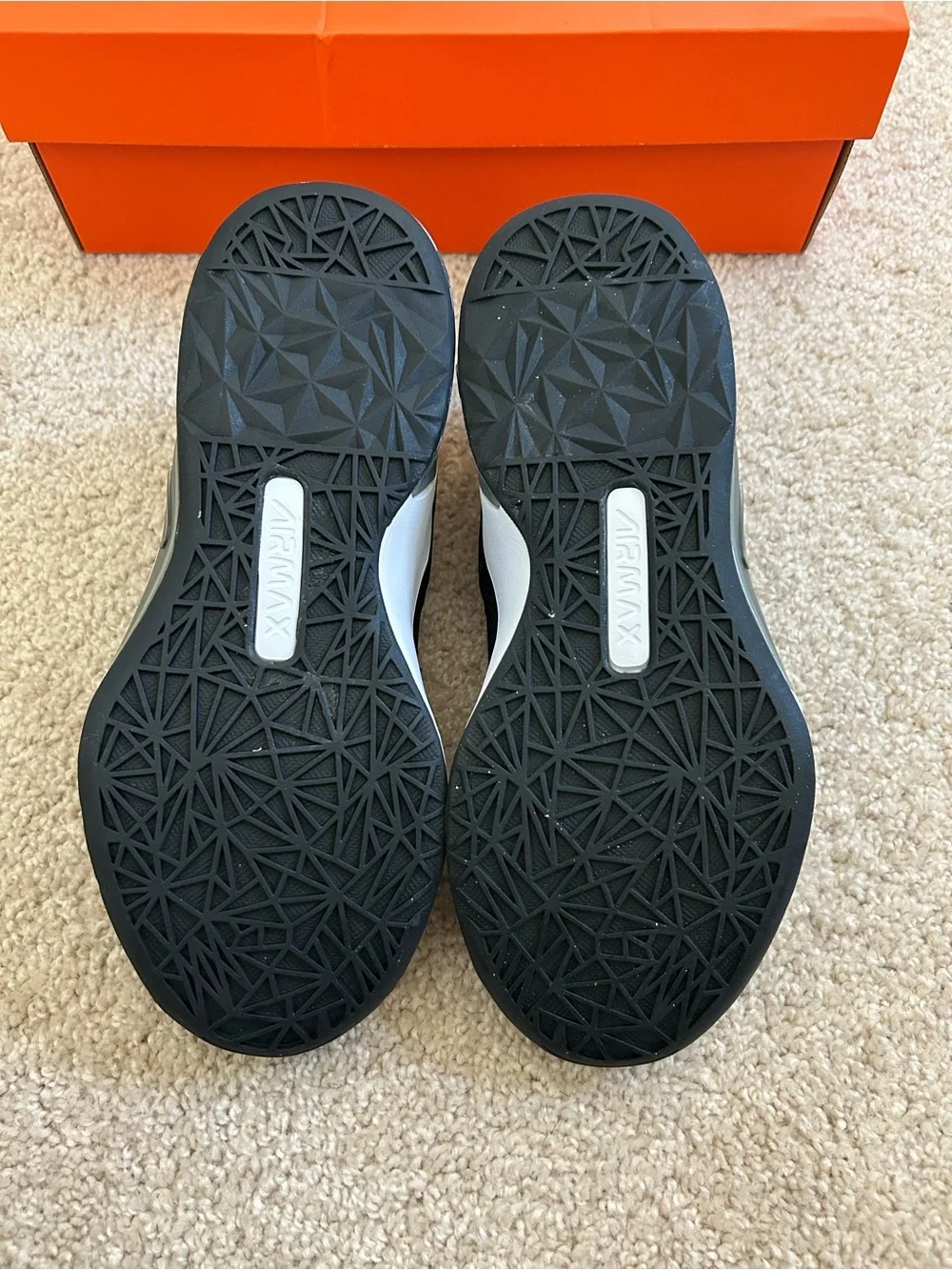 Nike nwt women’s